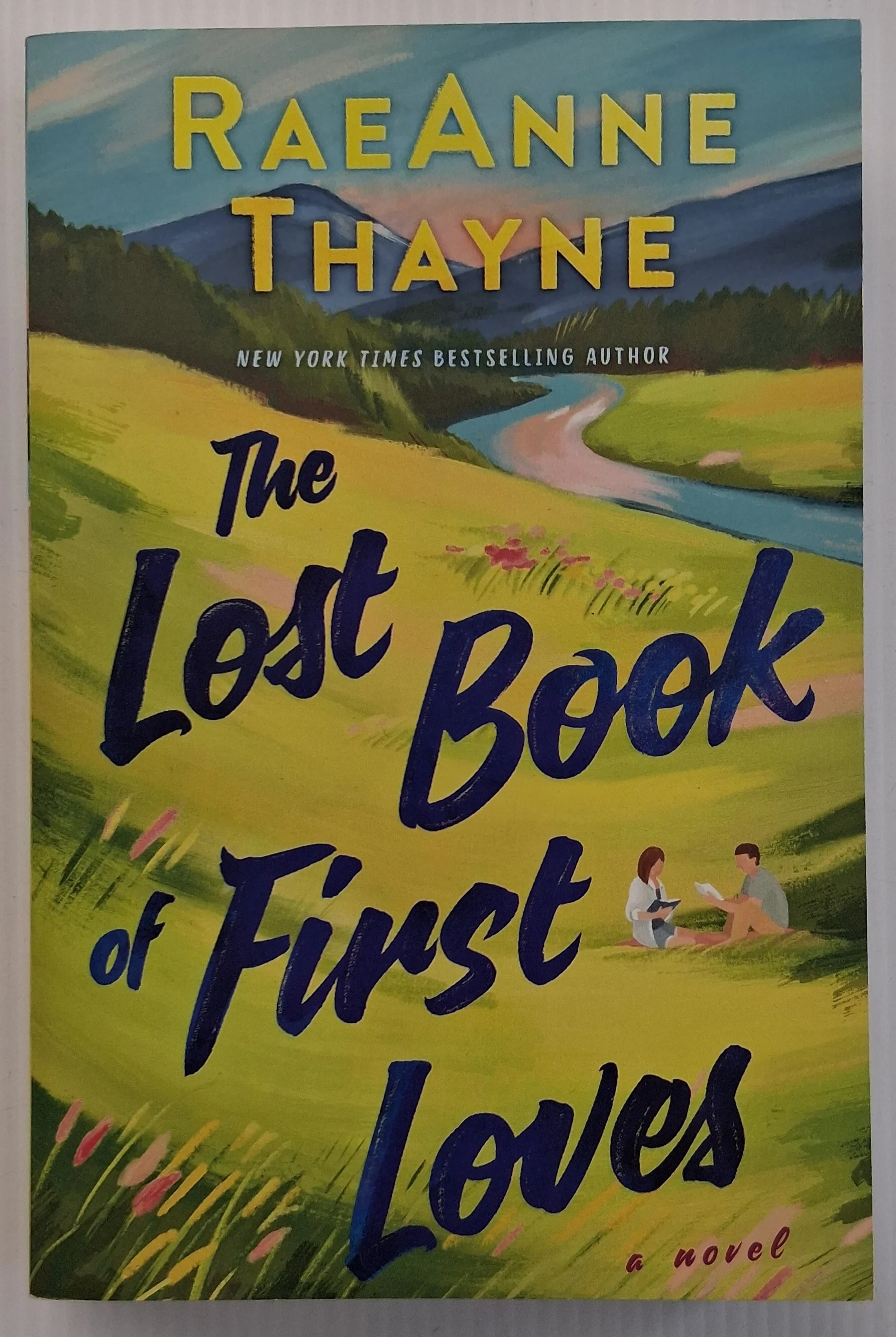 THE LOST BOOK OF FIRST LOVES - RaeAnne Thayne