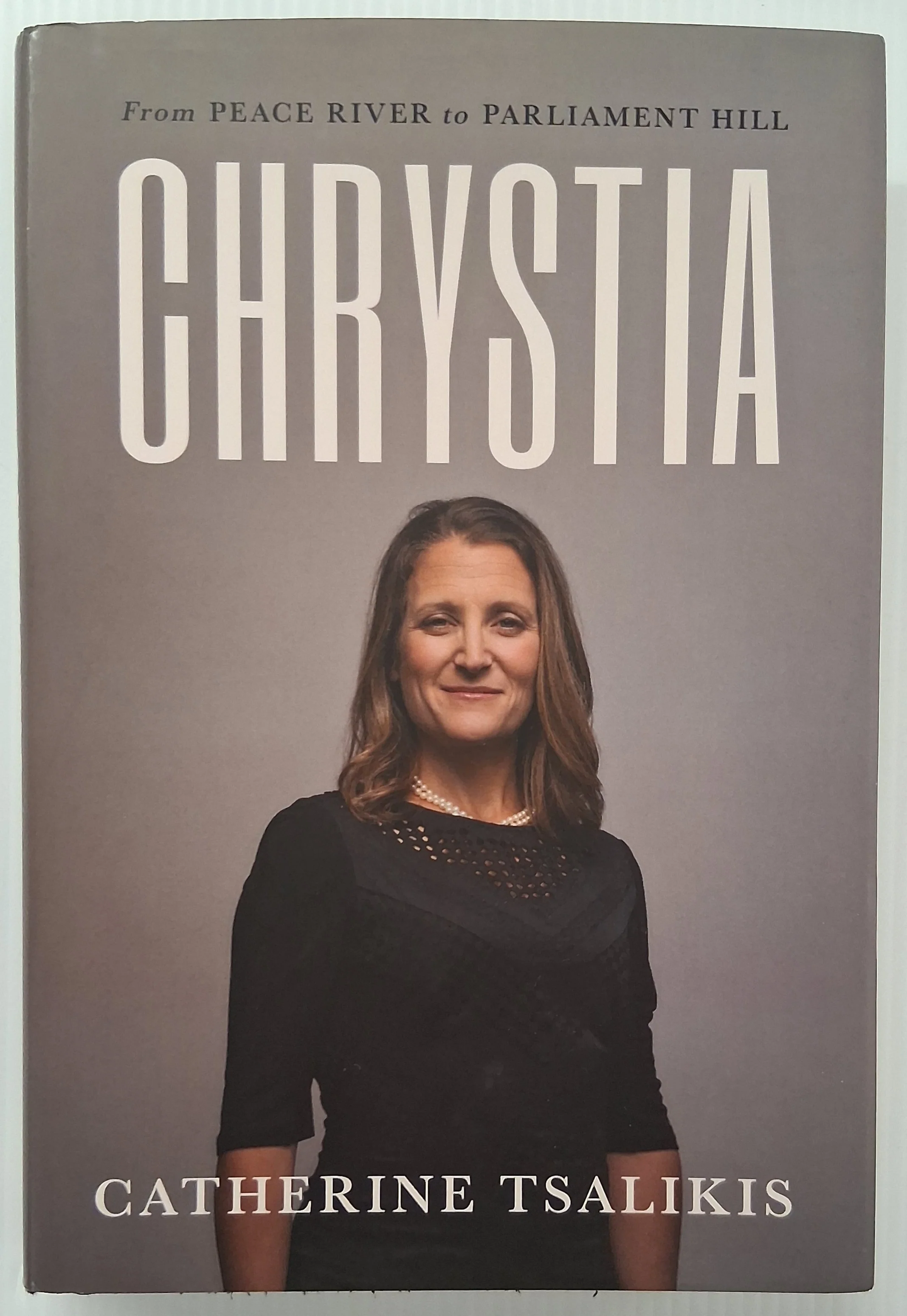 CHRYSTIA - Catherine Tsalikis
