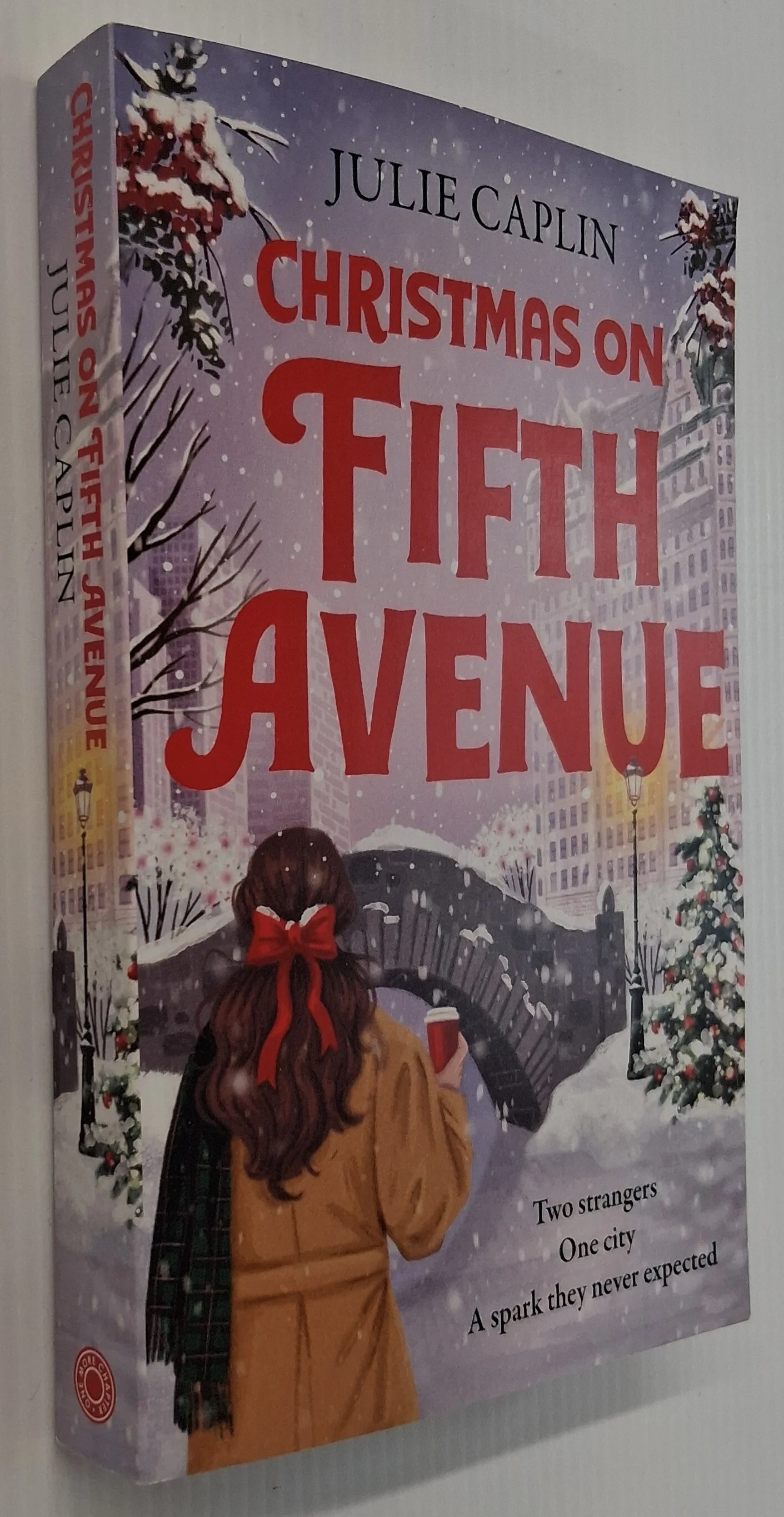 CHRISTMAS ON FIFTH AVENUE - Julie Caplin - Image 4