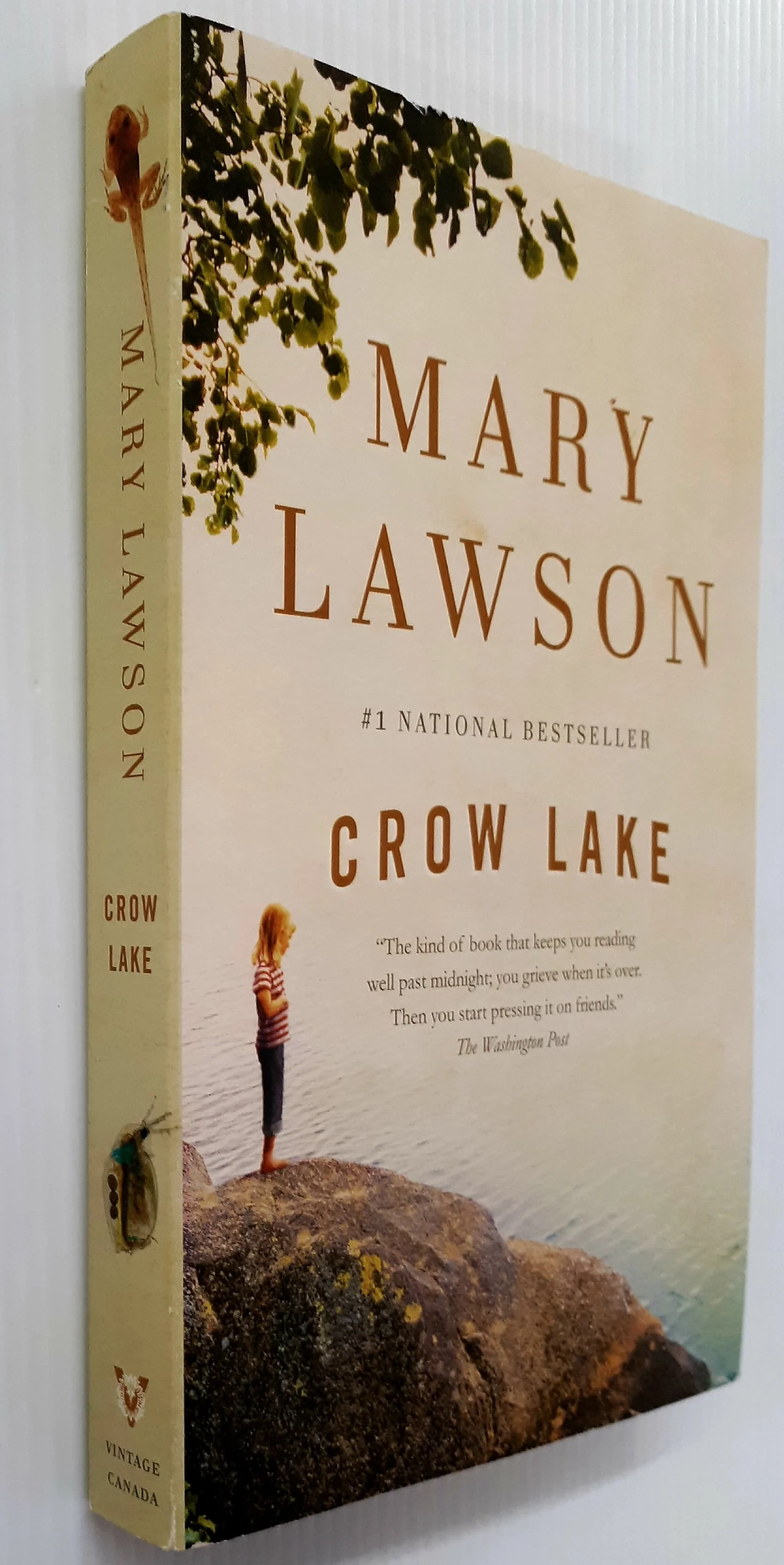CROW LAKE - Mary Lawson - Image 4