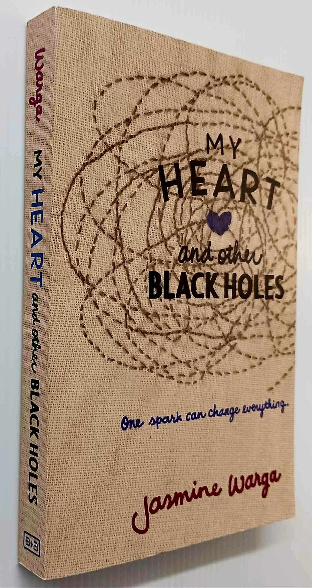MY HEART AND OTHER BLACK HOLES - Jasmine Warga - Image 4