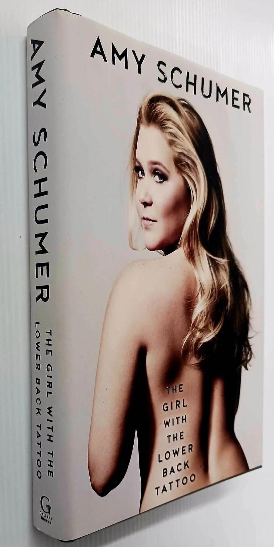 THE GIRL WITH THE LOWER BACK TATTOO - Amy Schumer - Image 8